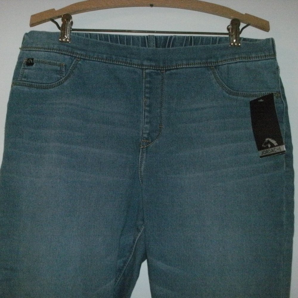 NWT Jordache Pull On Jegging Denim Stretch Classic 5 Pocket Jeans Medium Wash 14